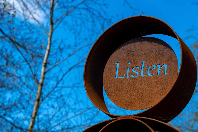 Listen sign