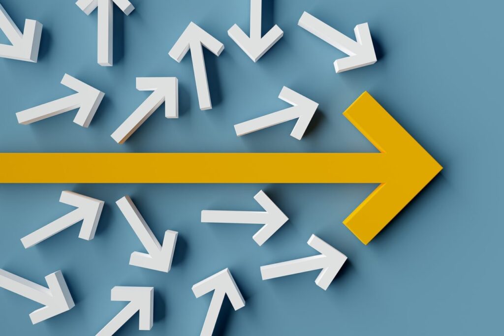 An arrow pointing forwards